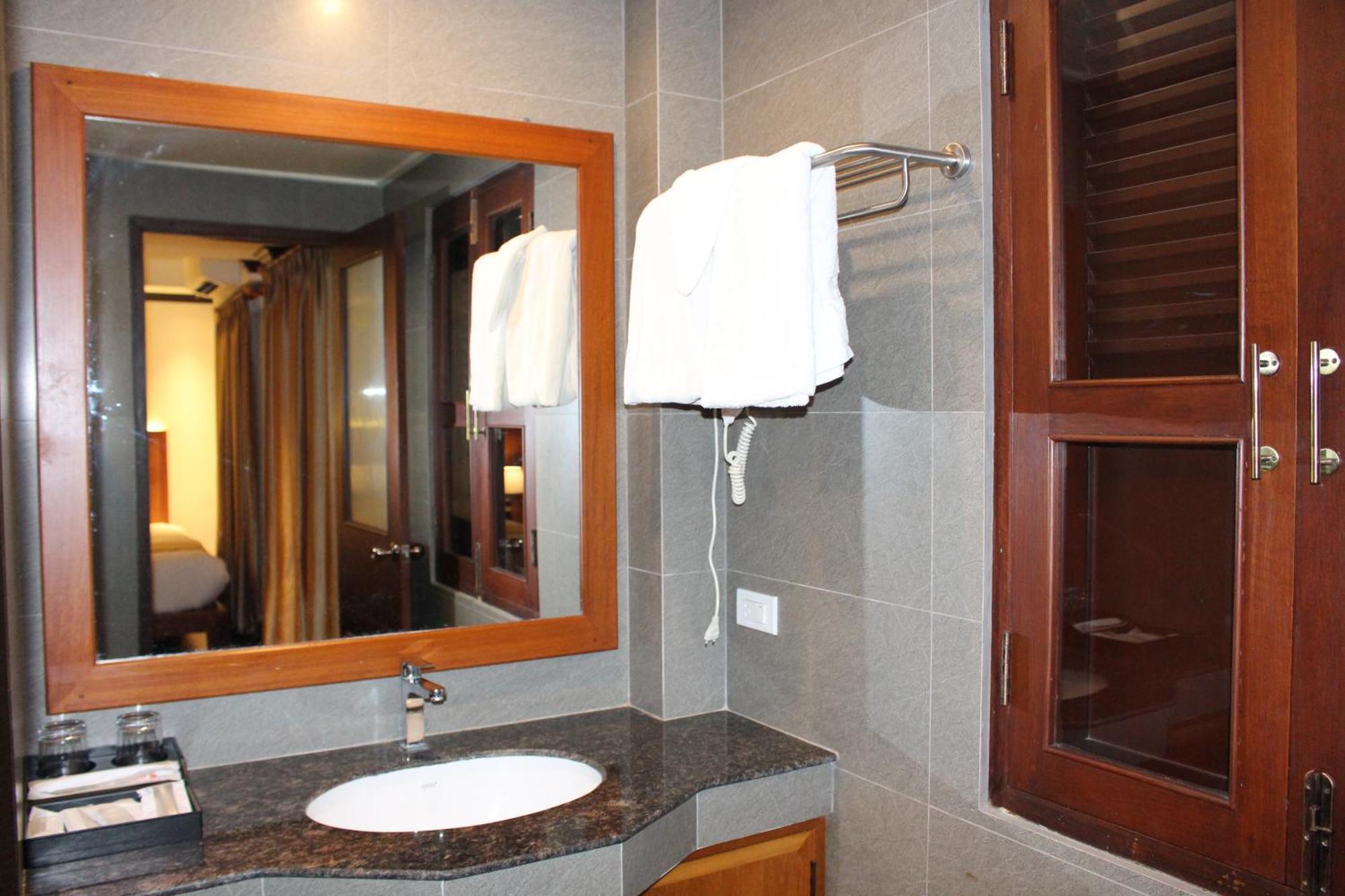 Lux Hotel Luang Prabang Exterior photo